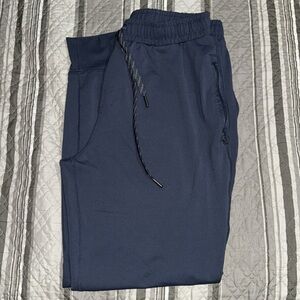 Kirkland Signature Men's Waistband Active Jogger Pants in Navy Blue